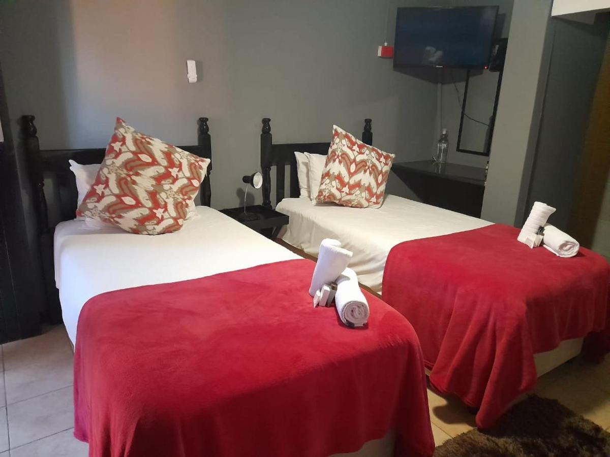 Nongoma Lodge & Inn Cc מראה חיצוני תמונה