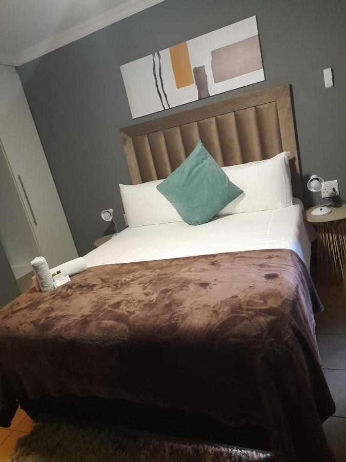 Nongoma Lodge & Inn Cc מראה חיצוני תמונה