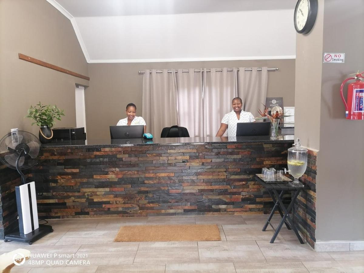 Nongoma Lodge & Inn Cc מראה חיצוני תמונה