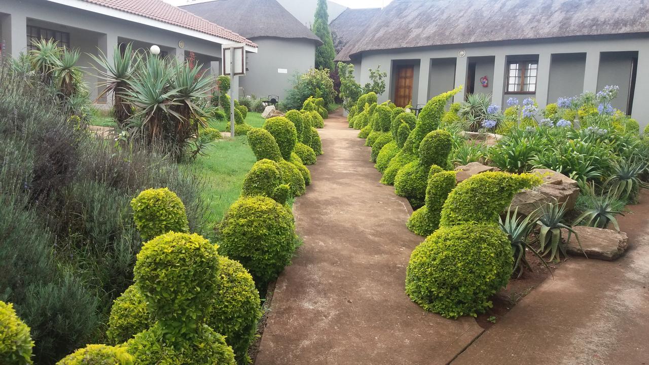 Nongoma Lodge & Inn Cc מראה חיצוני תמונה